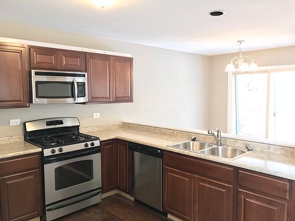 4th image of 2286 Woodside Dr