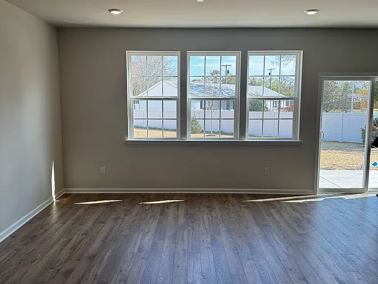 603 Scotty Blvd — Photo 16