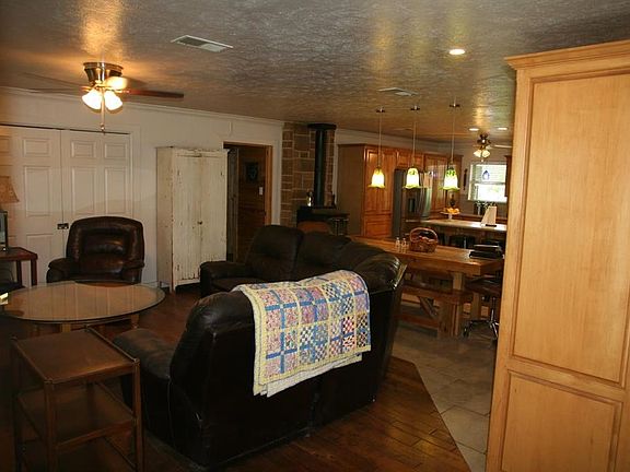 4th image of 4200 Fm 2125