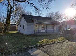 102 W 14th St, Cassville, MO 65625