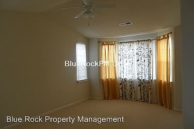 4th image of 3224 Village Plaza Dr