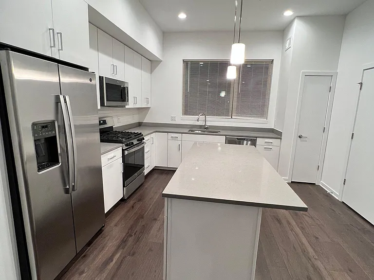 3122 Beachview Ln — Photo 12