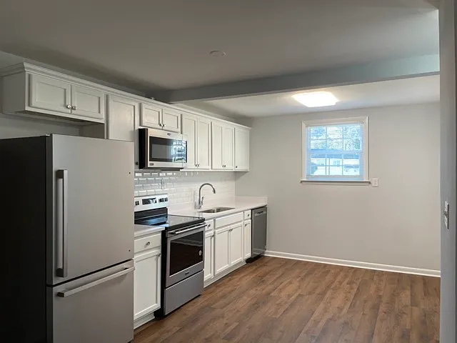 2213 N Hills Dr #2213 — Photo 3