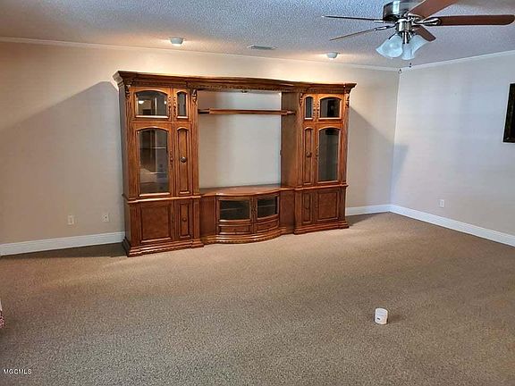 2nd image of 2406 Clairmont Ave