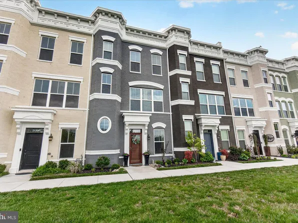 1094 Holden Rd, Frederick, MD 21701