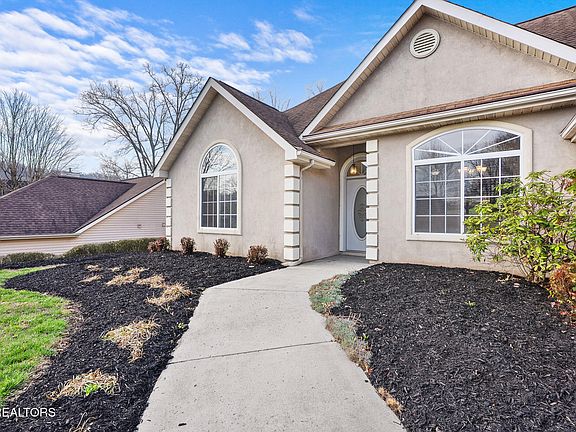 3rd image of 2401 Blue Meadow Ln