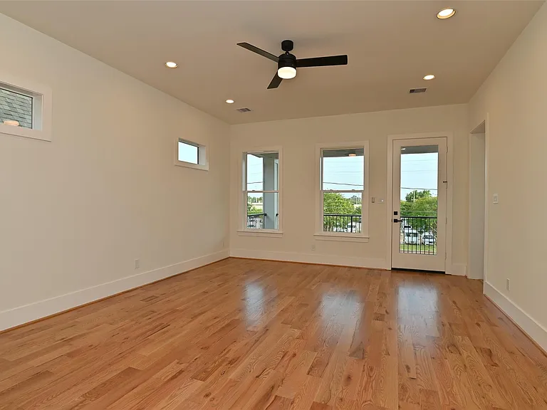 1733 Du Barry Ln — Photo 25