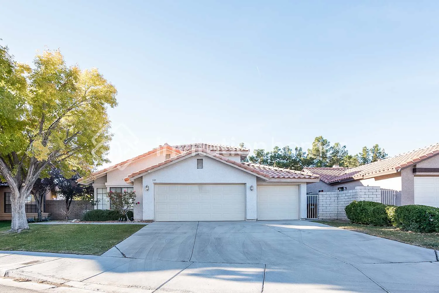 330 Hutchings Ln Henderson, NV 89074 — Photo 1