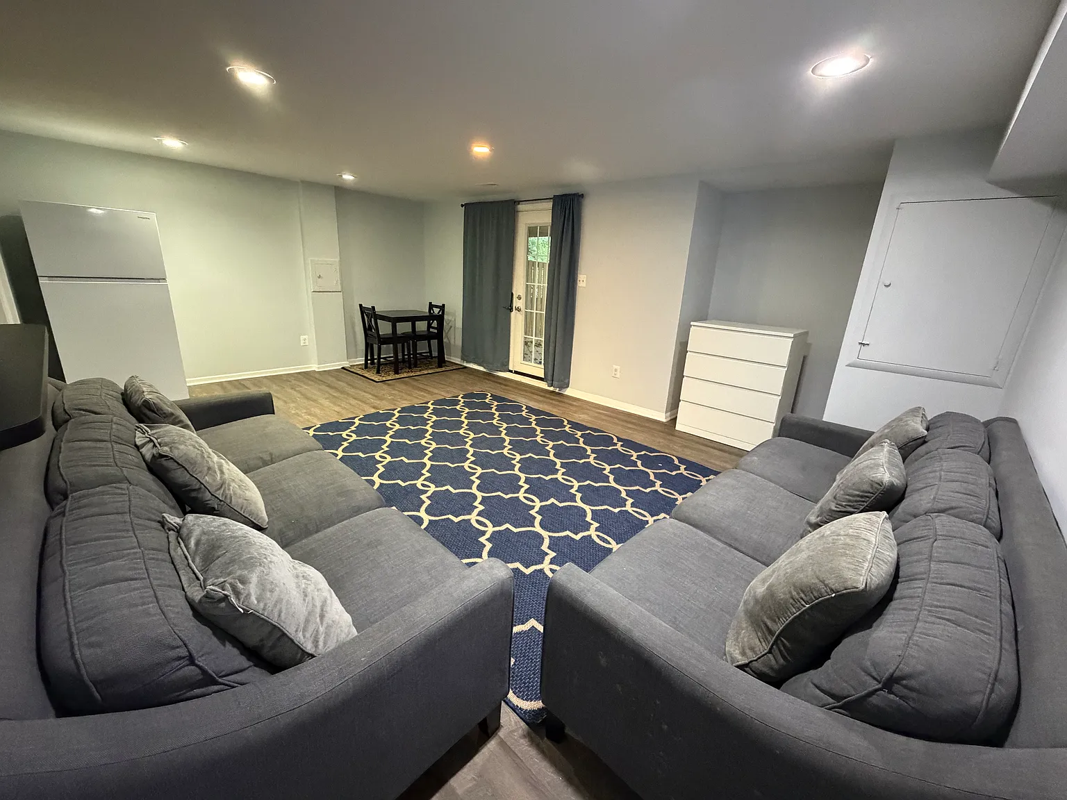 1 bed, 840 sqft, $1,800 — Photo 3