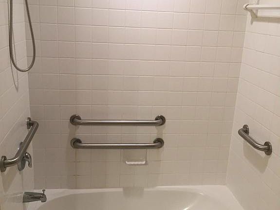 5th image of 6161 Willow Pl APT 105