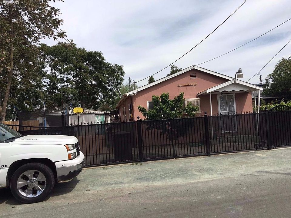 1st image of 1738 Gilchrist Ave