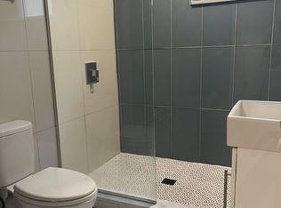 5827 N Ridge Ave #103, Chicago, IL 60660