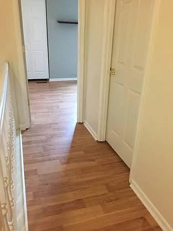 200 Woodhaven Dr photo 1