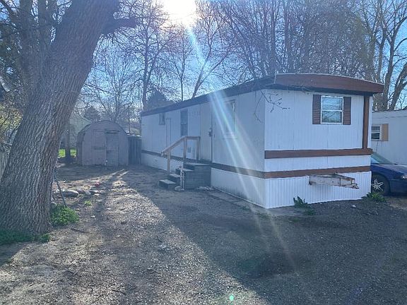 2nd image of 2006 10th Ave N Trailer 1