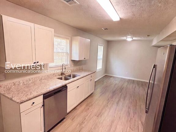 3rd image of 1236 Claywill Cir
