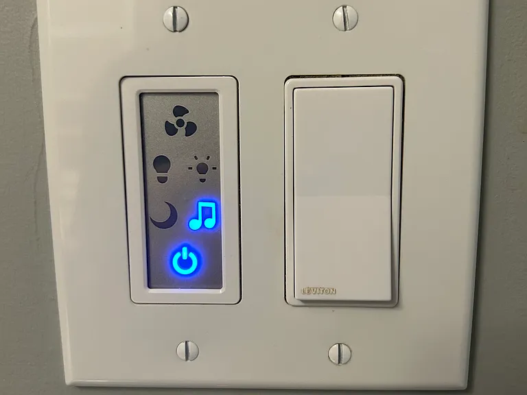 bluetooth enabled light switch, nightlight modes, dimming