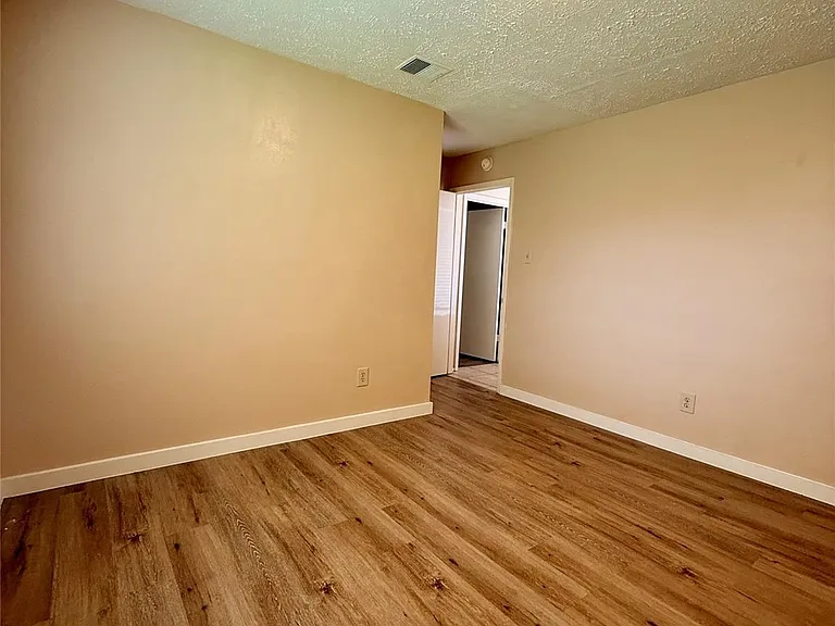 7118 Haven Creek Dr — Photo 9