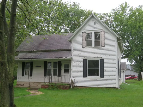 195 Lafollette St, Iola, WI 54945