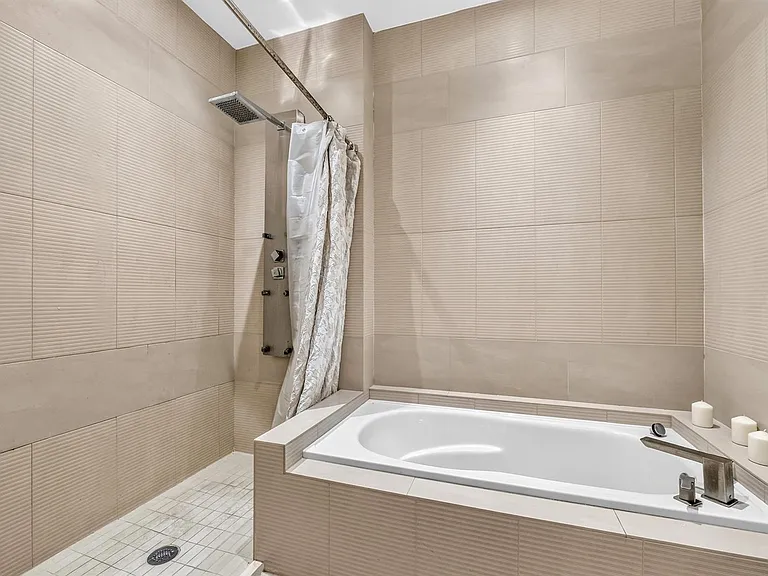 8956 Collins Ave #4 — Photo 33