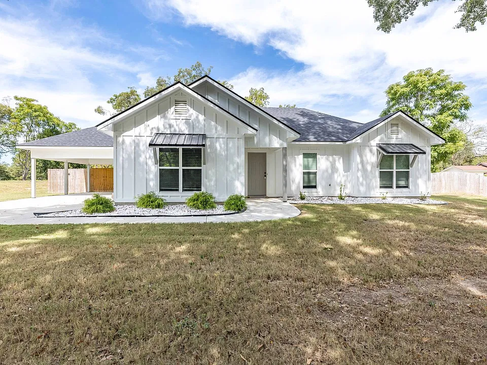 160 Lee Road 443