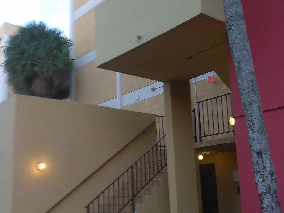 1st image of 9180 Fontainebleau Blvd APT 203
