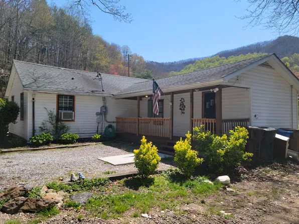 179 Jonathan Creek Rd, Waynesville, NC 28785