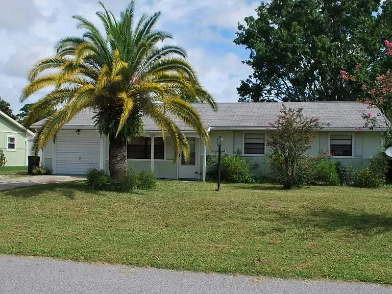 209 Lone Pine Dr — Photo 1