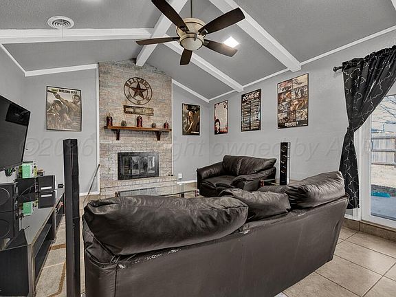 5th image of 5215 S Milam St