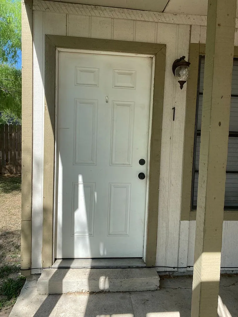 4250 Calallen Drive #1 — Photo 4