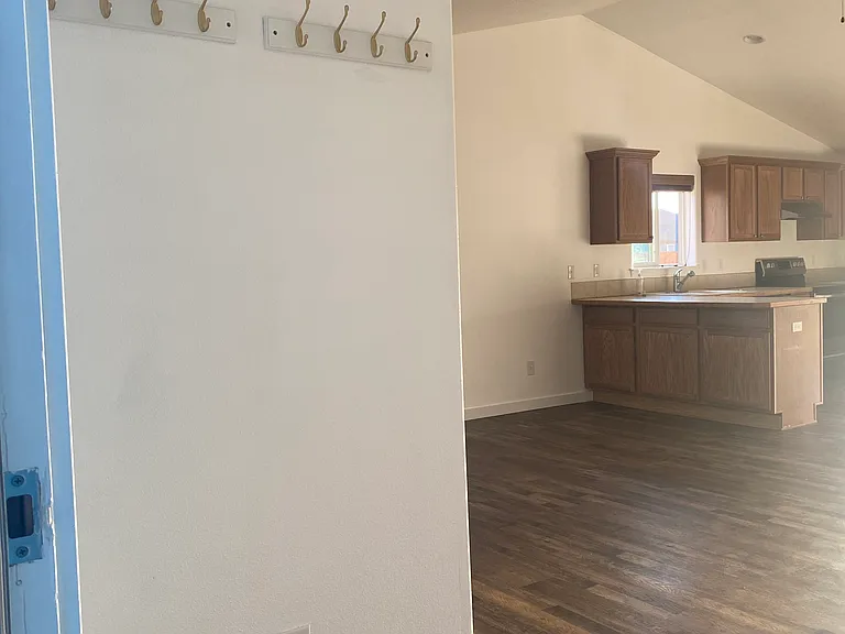 836 Fairmont Dr NE — Photo 14