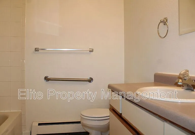 208 W Palmer Lake Dr — Photo 6