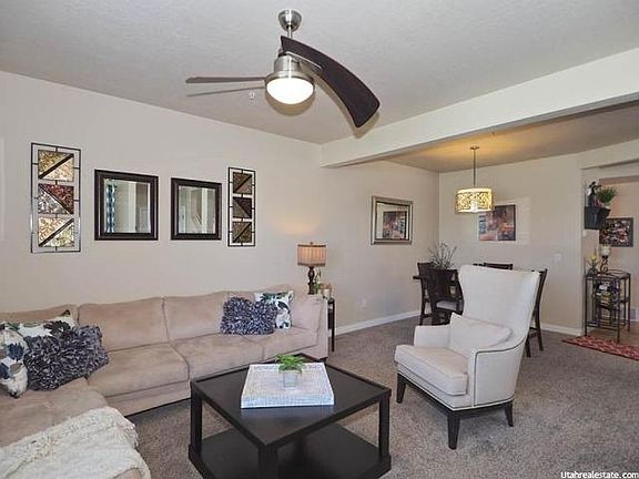 4th image of 4726 W Thorndale Way