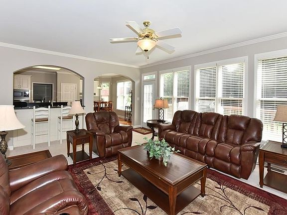 5th image of 1192 Albemarle Way