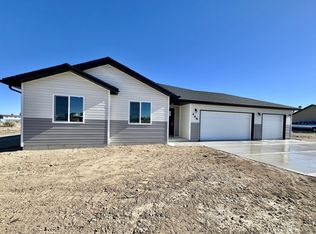 468 Rawlings Dr, Spring Creek, NV 89815