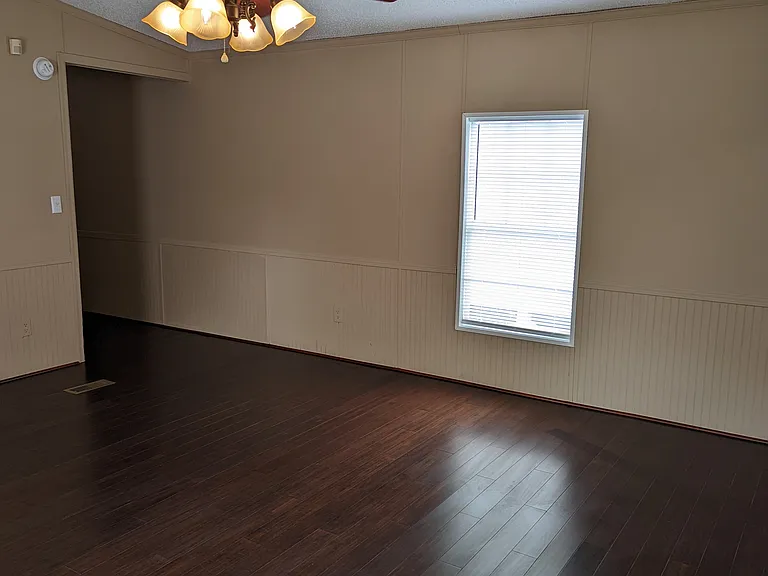 4601 Hazard Rd — Photo 2