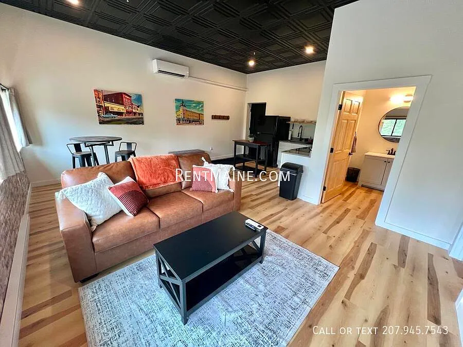 Building Photo - 113 N Lancey St #204