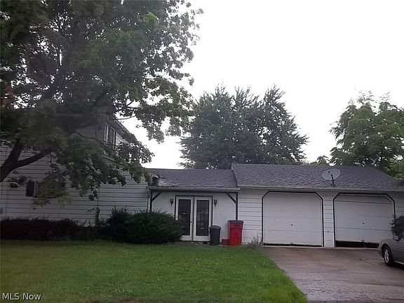 3rd image of 688-692 Fair Ave