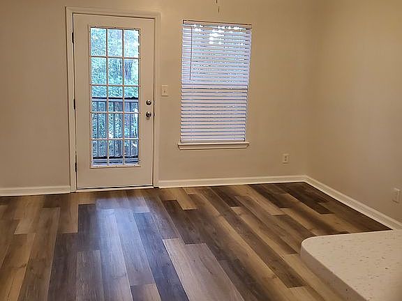 3rd image of 3203 Walden Park Dr