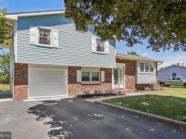 2565 Brookfield St, Vineland, NJ 08361
