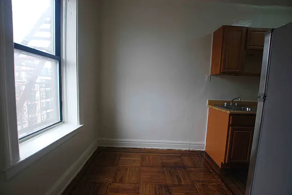 Rented by U2Apartment LLC | media 40