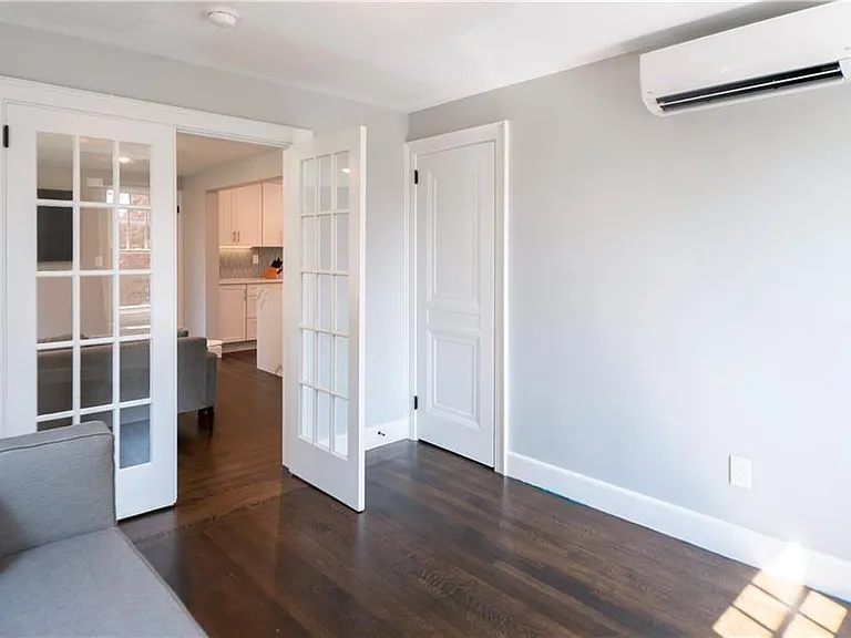 118 Ruggles Ave #101 — Photo 13