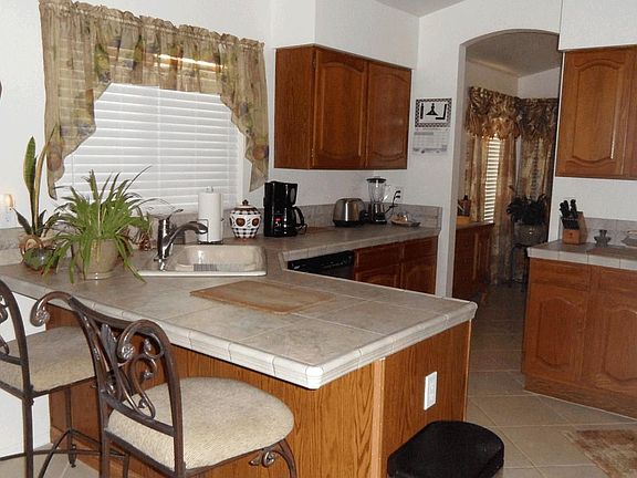 3rd image of 10929 W Poinsettia Dr