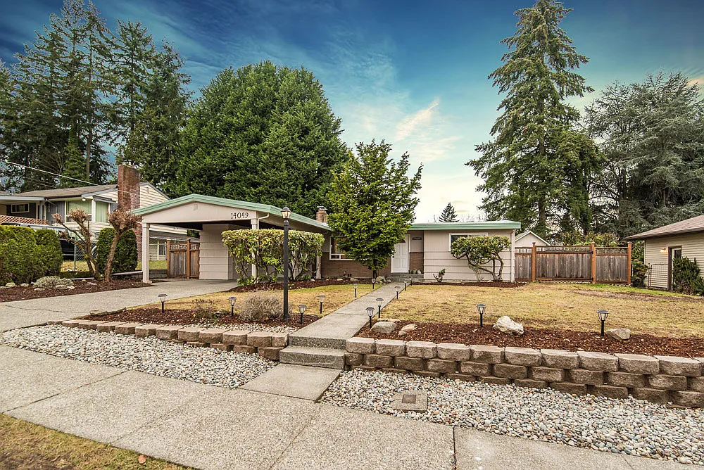 14049 6th Ave S photo 1