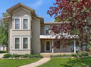 1127 Ruger Ave, Janesville, WI 53545