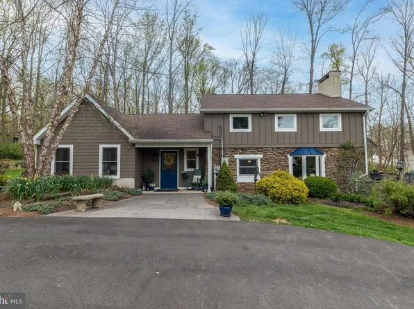 467 Lonely Cottage Rd, Upper Black Eddy, PA 18972