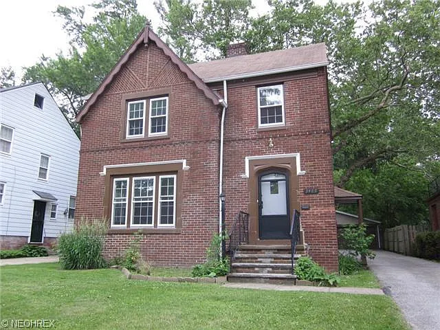 3488 Woodridge Rd photo 1