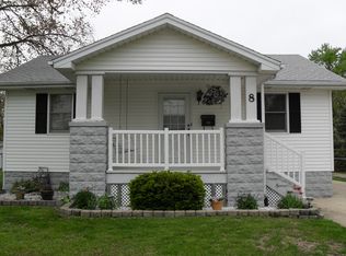 8 Josephine Dr, Decatur, IL 62526