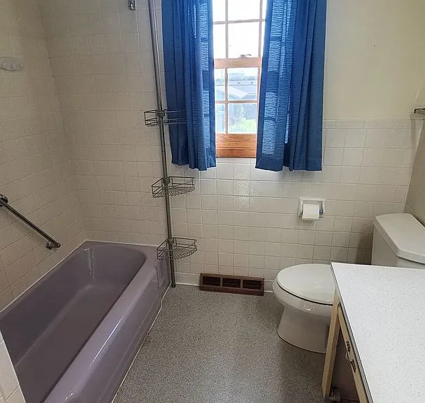 214 SW Arlan Dr — Photo 11