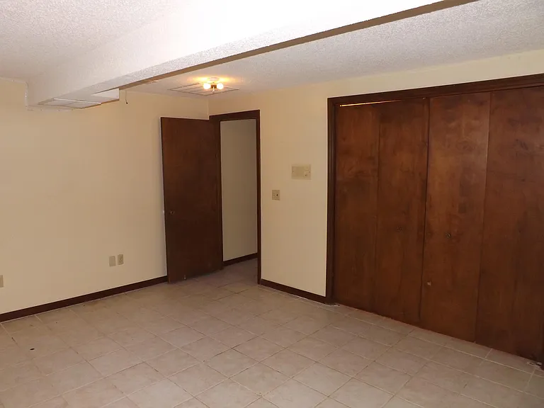 2111 SE Powell Rd — Photo 20