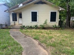 1409 W Gandy St, Denison, TX 75020
